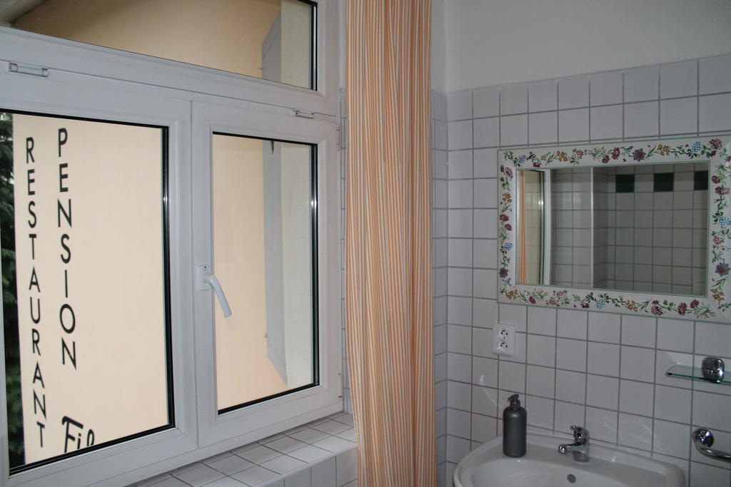 Pension A Restaurace Filip II Marianske Lazne Room photo